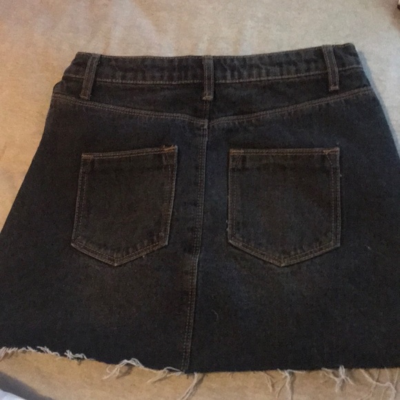 Forever 21 black denim skirt - Picture 2 of 2